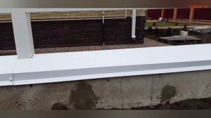 Как быстро и дёшево прикрепить парапет или конёк на цоколь или фундамент забора  своими руками.