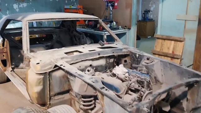 Обзор нашей мастерской Sofia Retro Garage смотреть онлайн