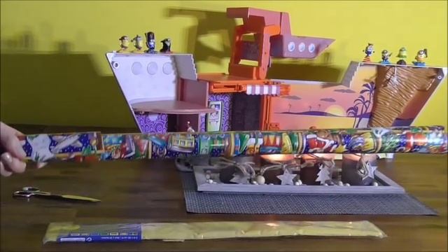 Миньоны пакуют рождественские подарки/Minions pack Christmas presents смотреть онлайн