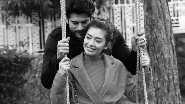 Slavik Pogosov  -  Нет никого