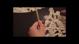 Часть 8 ВЯЗАНЫЙ КОВЕР  38 - 39 ряд МК мастер класс CROCHET RUG niniting karpet_[360p].mp4