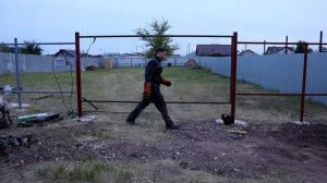 Как сделать ворота без опыта и в одиночку. на участке. на даче. распашные ворота легко