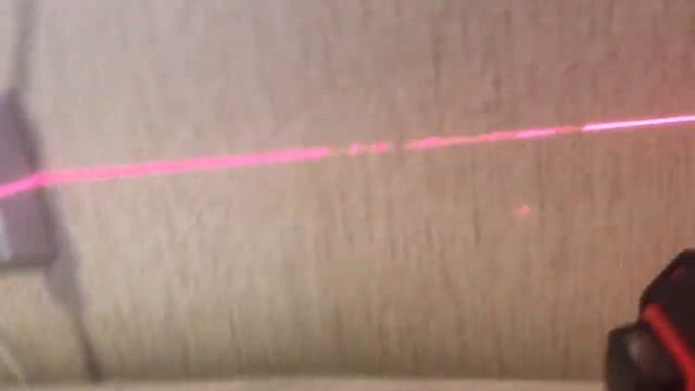 Обзор лазерного уровня Fukuda 3D 360 12 линий красный луч - Сравнение красного луча и зеленого смотреть онлайн
