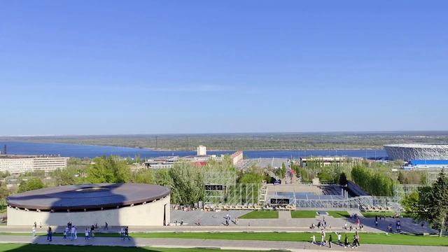 Волгоград. Вид с Мамаева Кургана.Volgograd. View from Mamayev Kurgan. Снято на poco x3 смотреть онлайн