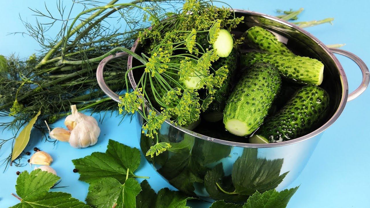 Матрешка с поварешкой