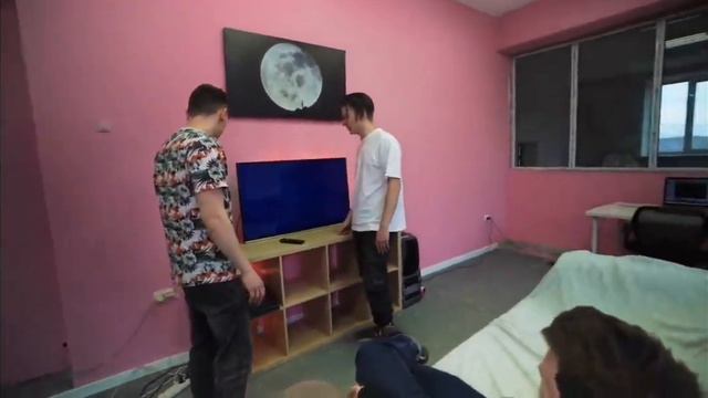 это витео комната смотреть онлайн