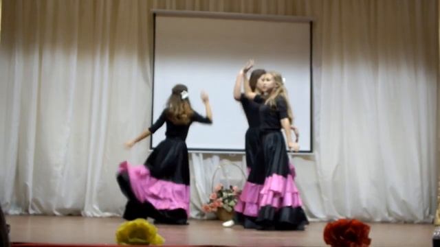 Ансамбль танца Росток старшая группа - Цыганский смотреть онлайн