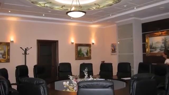 Натяжной потолок в зале дизайн натяжных потолков смотреть онлайн