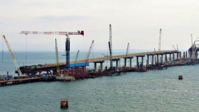 Очевидцы Керченского моста:Считают этот проект «демонстрацией великих дел». смотреть онлайн