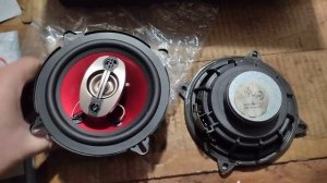 Установка динамиков Урал Классик на Рено Дастер 2013 год. Залетают как домой.