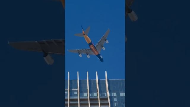Dubai Expo 2021 Bujkhalifa towards Emirates A380 Flying #shorts #aviation смотреть онлайн