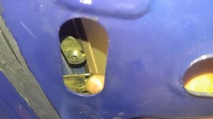 Замена привода (актуатора) замка двери Логан Ларгус Сандеро