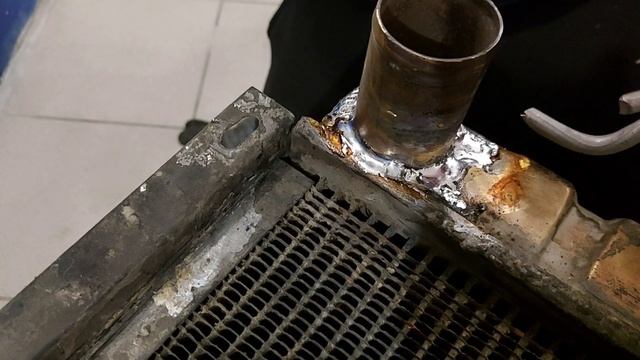Пайка латунного радиатора. лудим- паяем))) решил поработать медником)))