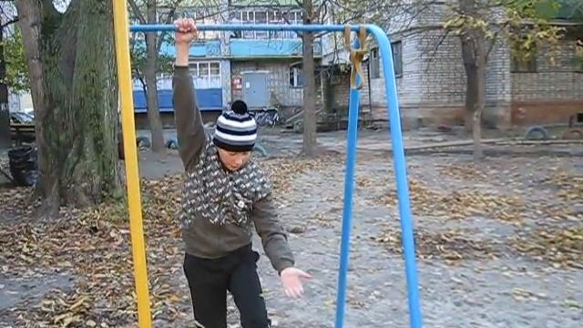 Обучающее видео "Краб" на турнике смотреть онлайн