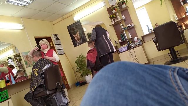 Парикмахерская. Жуковка смотреть онлайн