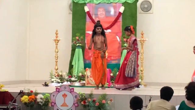 Ishika and Aashika in Ramayana play part 1 смотреть онлайн