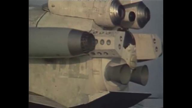Испытания корабля Буран и его легендарная посадка в автоматическом режиме смотреть онлайн
