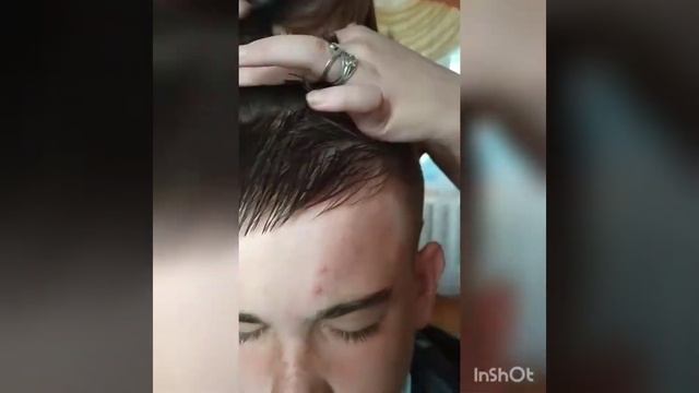 Виконання чоловічої модельної стрижки. смотреть онлайн