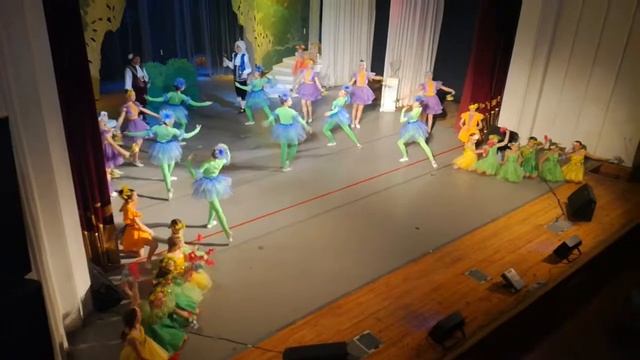 Сцена "Дивный сад" смотреть онлайн