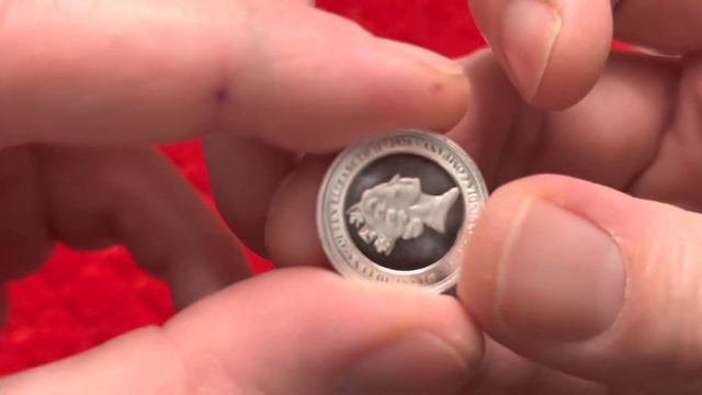 New LCS pick up! 1/10 oz fractional silver. Guinea coin. Check these out. смотреть онлайн