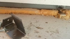 Установка подоконников на "ПРУЖИННЫЕ СКОБЫ"