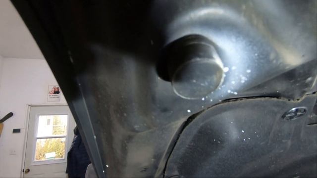 EASIEST Nissan Frontier/Navara/Xterra hood squeak FIX смотреть онлайн