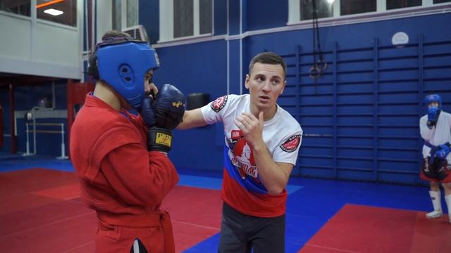 Комбинация ударов руками в рукопашном бою, СПК "ЯРОПОЛК", Тренер Ванзяк И.С., октябрь 2020 г. смотреть онлайн