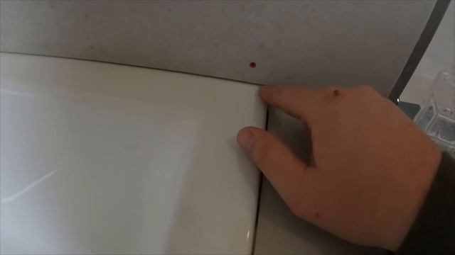 HOW TO FIT A BATH SHOWER SCREEN. “How To” Series смотреть онлайн