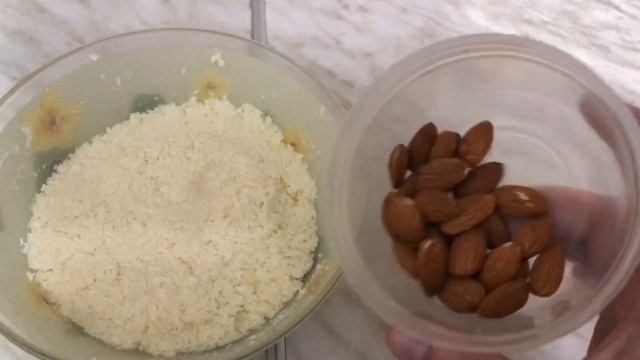 Видео рецепт конфеты "Рафаэлло". Video recipe for candy "Raffaello." смотреть онлайн