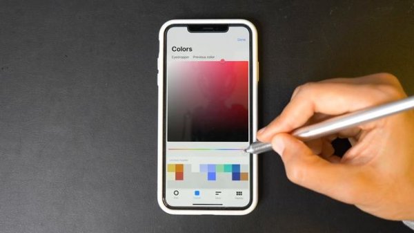 Drawing with Procreate on iPhone ⛄️