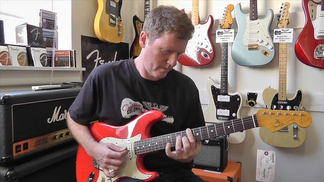 FENDER STRATOCASTER MARK KNOPFLER - Guitar Music смотреть онлайн