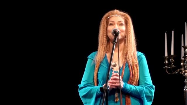 Татьяна Чистякова & "Молоко и Мёд" - Целовала небо смотреть онлайн