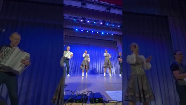 Никому не поверю #балалайка62 #shots #народныепесни #русскийстиль #кавергруппа смотреть онлайн