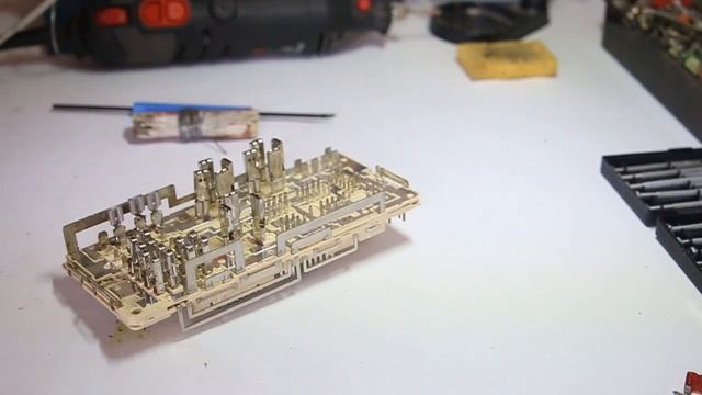 Ремонт блока предохранителей Eclipse 3G смотреть онлайн