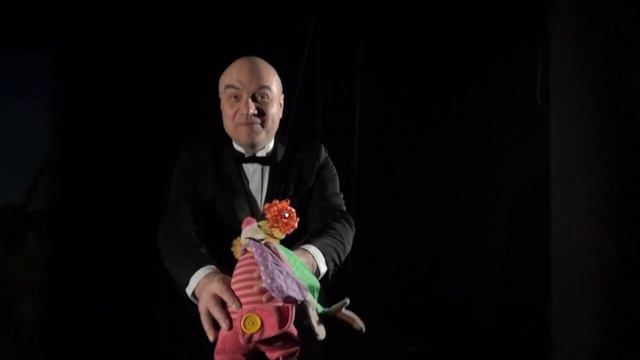 The Adventures of a Little Clown. Twelve 3-part ensemble pieces for students (Deutsche Untertitel). смотреть онлайн