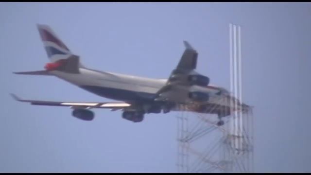Approaching Boston Logan International Airport смотреть онлайн