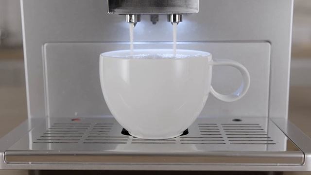 Melitta® CI Touch® - Perfekt kaffenjutning från första påslagning. смотреть онлайн