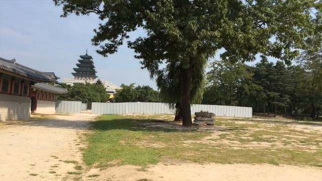Гуляем в Сеуле, Дворец Кёнбоккун, Мёндон смотреть онлайн