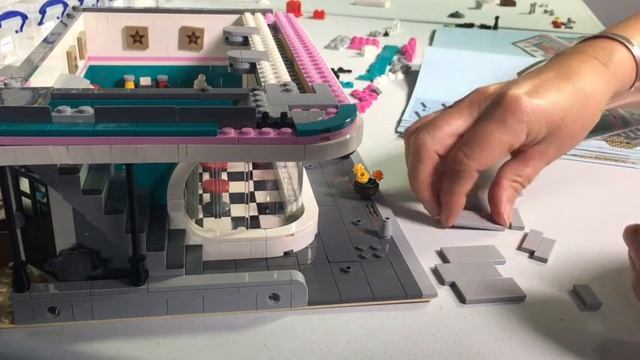 LEGO Creator Diner - Bag 2 build and review смотреть онлайн