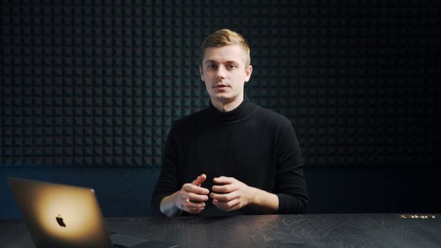 Разбор планировки и дизайна 2-х комнатной квартиры. Лёгкий и уютный минимализм для молодой пары. смотреть онлайн