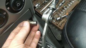 Ремонт кулисы КПП Приора и немного о дребезга ручки КПП.