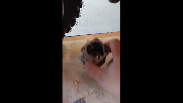 Питбайк 49 кубов. Замена поршневой . смотреть онлайн