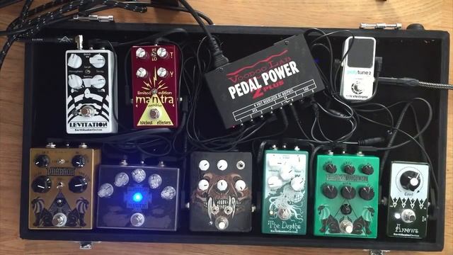 Doom / Stoner Pedalboard Demo