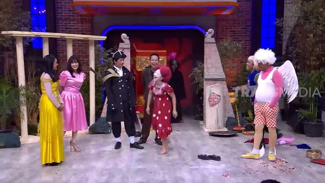 Mpok Alpa & Marshel Gak Suka Merasa Rahasianya Dibongkar | OPERA VAN JAVA (08/04/20) Part 4 смотреть онлайн