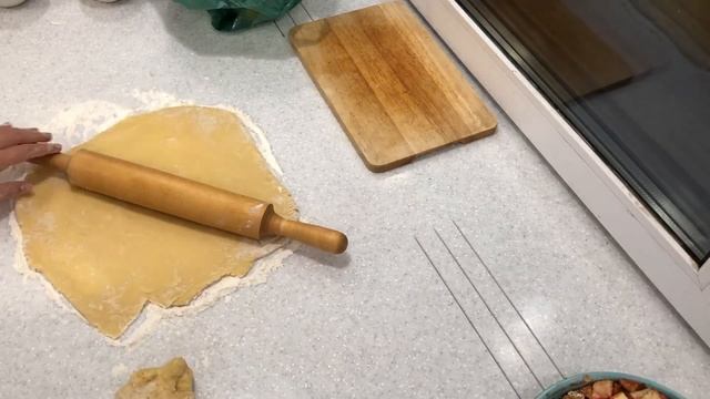 Видео рецепт того самого Американского пирога с яблоками. Быстро и очень вкусно смотреть онлайн