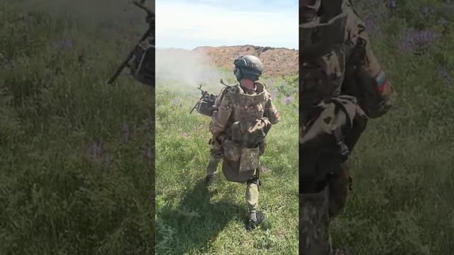 Один боец. Две руки. Два ПКМ. Поехали ! смотреть онлайн