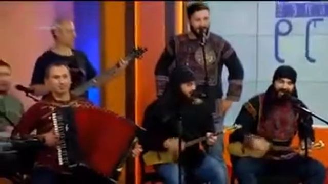 Грузинцы поют на чеченском Малика смотреть онлайн