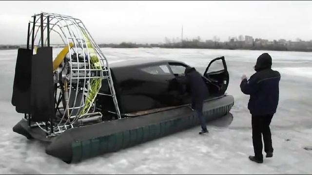 Аэролодки Аэротрейд: посадка 9-ти пассажиров в одну аэролодку смотреть онлайн