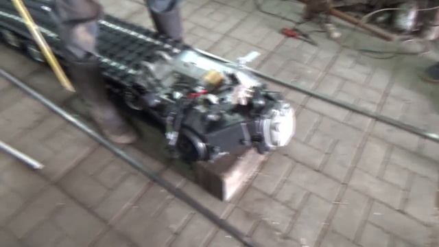 Самодельный снегоход 02 ,сборка часть №3 сборка рамы. смотреть онлайн