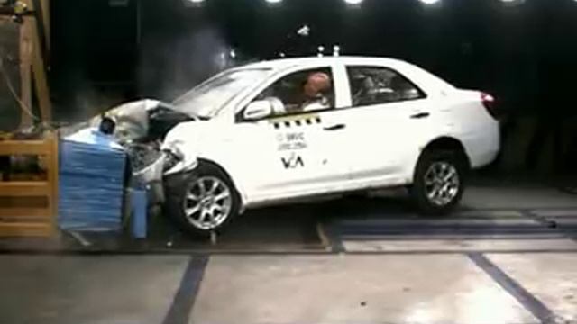 Chinese Car Crash Test: Geely MK (Front) смотреть онлайн